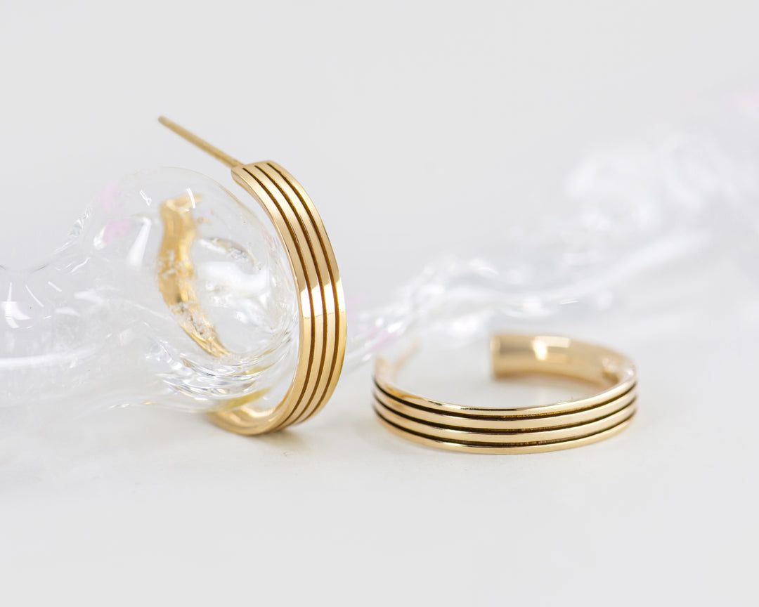 Tri-Grooved Medium Hoops