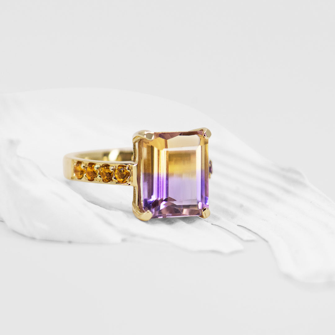 Watermelon Sugar Ring - Medium, Single Row Style