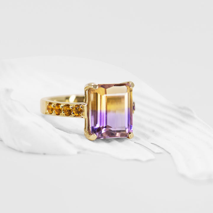 Watermelon Sugar Ring - Medium, Single Row Style